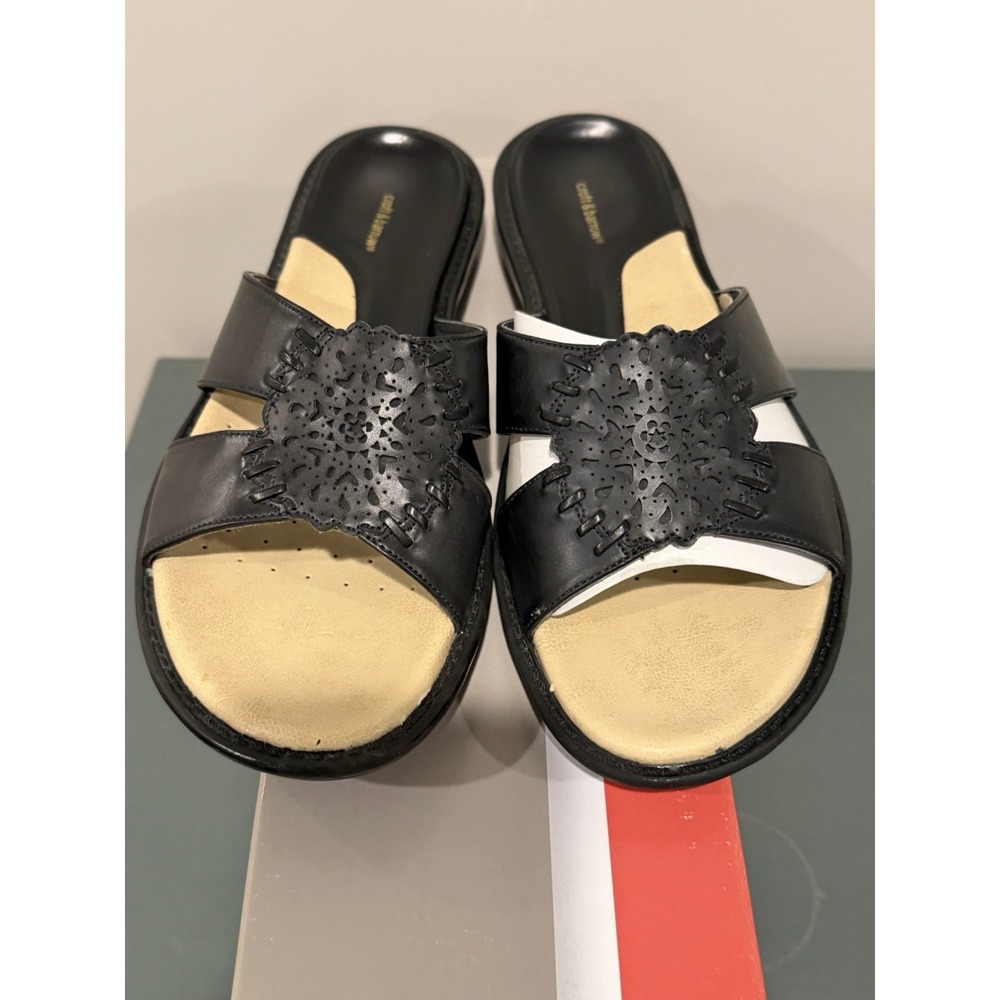 Croft and Barrow Navy Slip On Laser Cut Medallion Sandals Womens 8.5 Blue - Picture 4 of 5